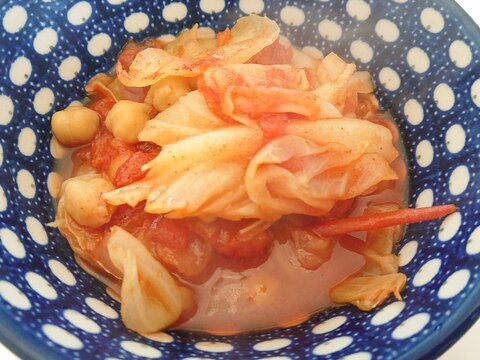 ひよこ豆とキャベツのトマト煮込み